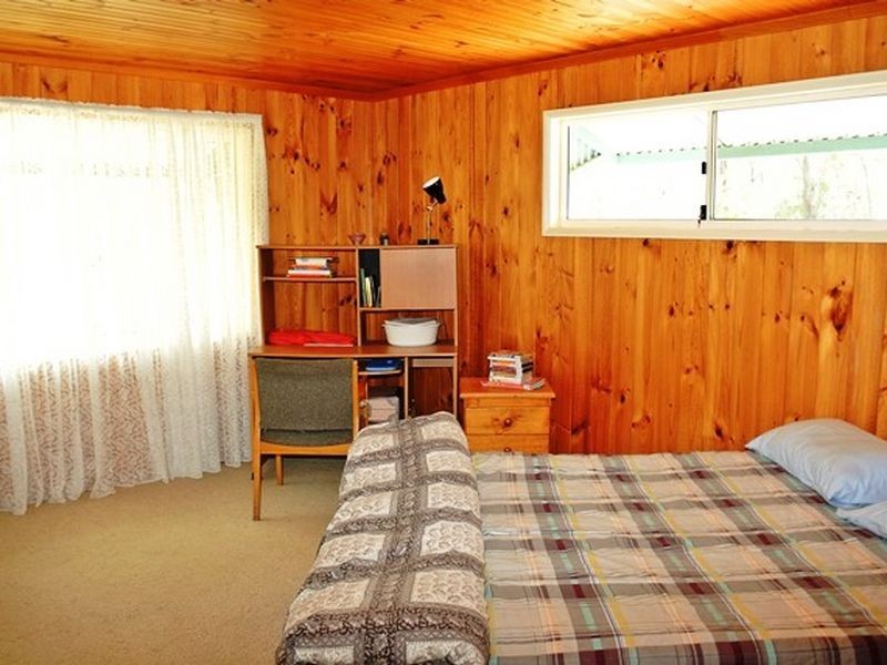7 Ilya Street, Macleay Island QLD 4184