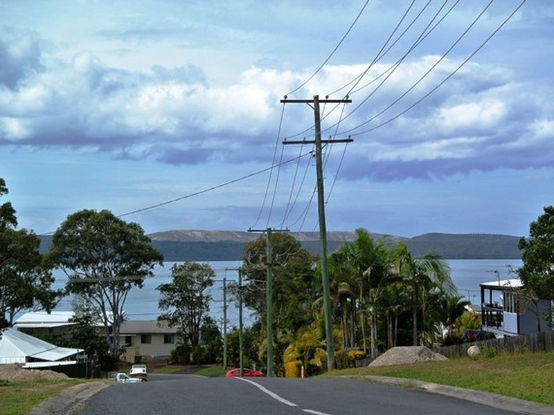 7 Ilya Street, Macleay Island QLD 4184