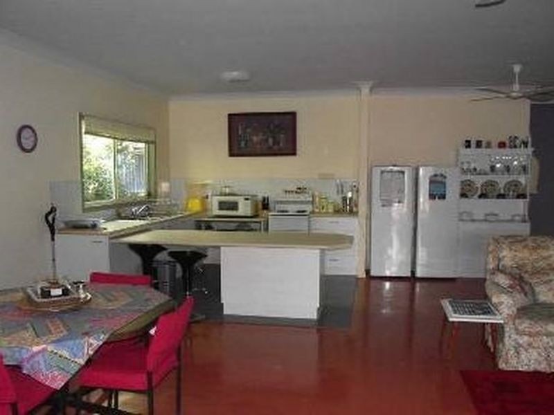 34 Noyes Parade, Karragarra Island QLD 4184