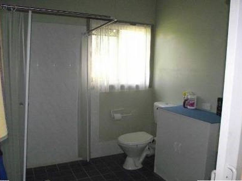 34 Noyes Parade, Karragarra Island QLD 4184