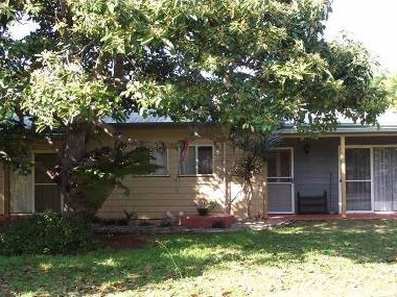 34 Noyes Parade, Karragarra Island QLD 4184