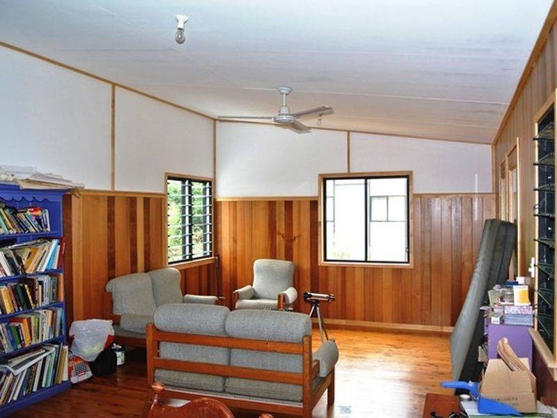 6 Eagle Street, Macleay Island QLD 4184