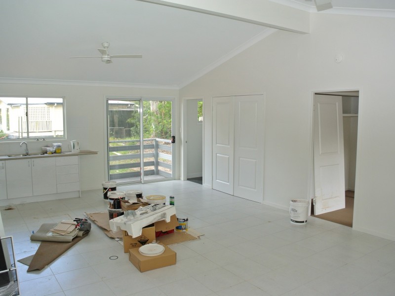 52 Cooee Cres, Macleay Island QLD 4184