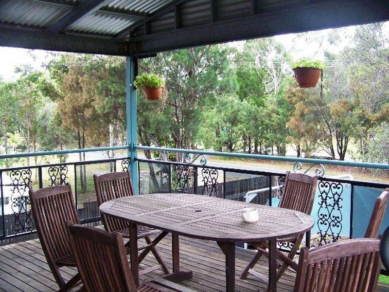 25 Eastern Road, Macleay Island QLD 4184