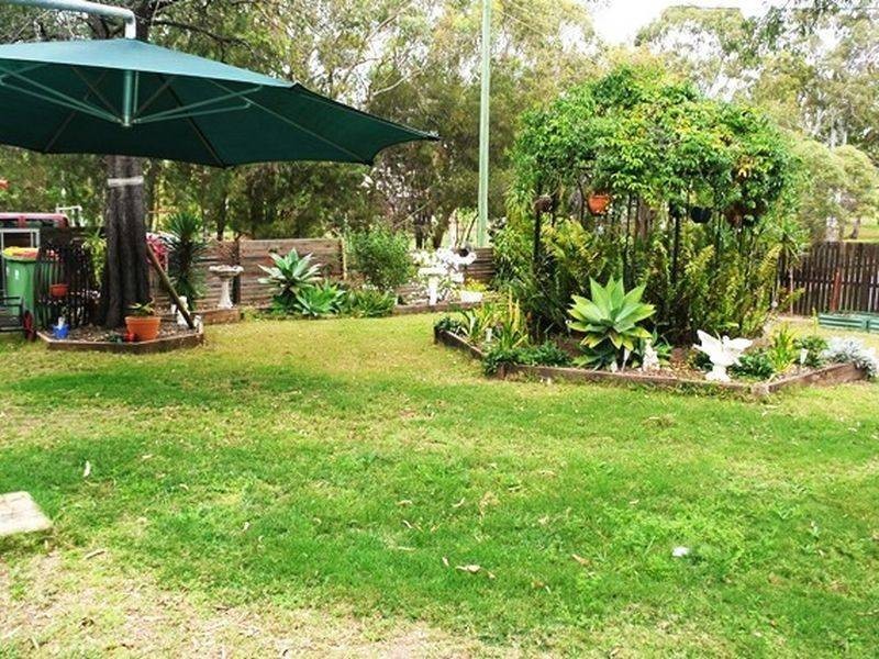 25 Eastern Road, Macleay Island QLD 4184