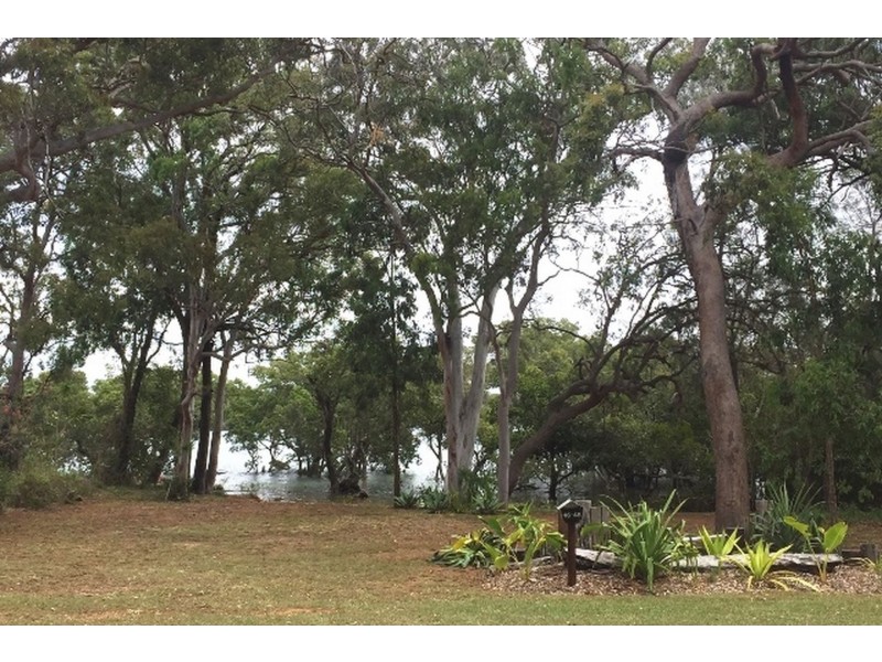 46-48 Calm Waters Crescent, Macleay Island QLD 4184