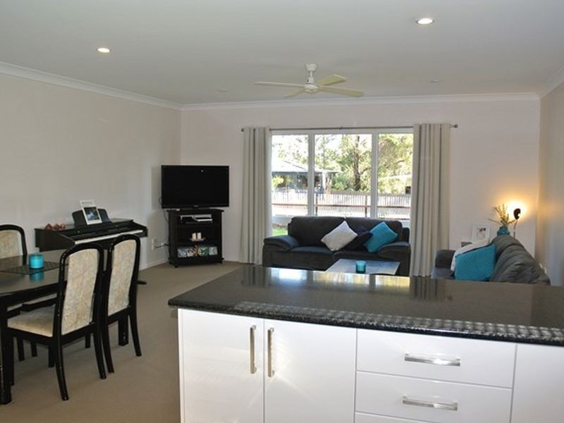 13 Cooee Crescent, Macleay Island QLD 4184