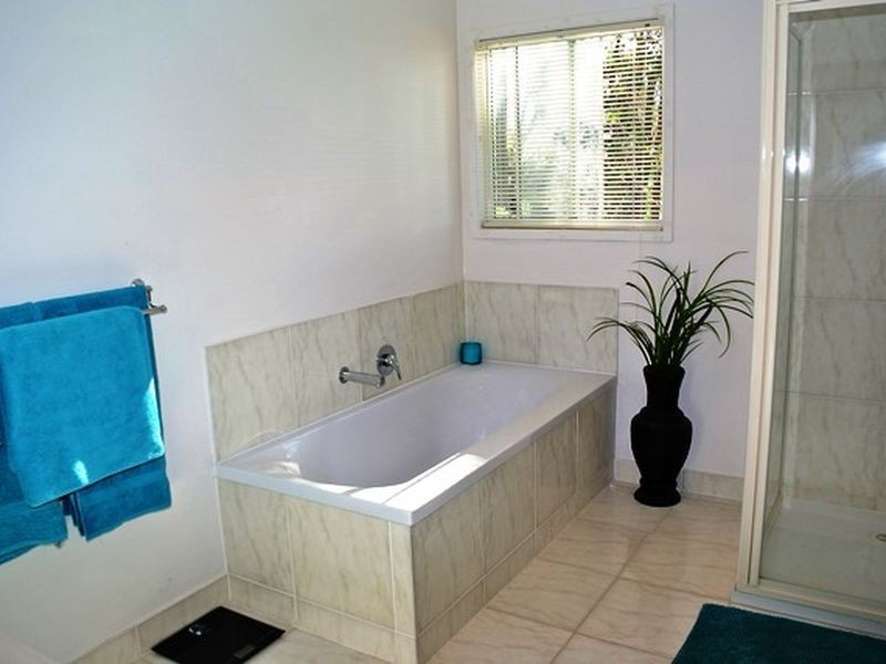 13 Cooee Crescent, Macleay Island QLD 4184
