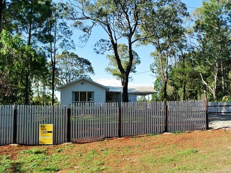 13 Cooee Crescent, Macleay Island QLD 4184