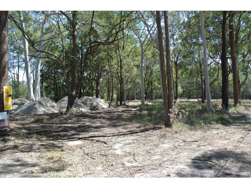 7 – 11 Wandoo Ave, Macleay Island QLD 4184