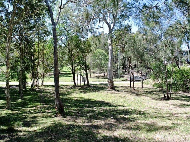 44 Scarborough Terrace, Macleay Island QLD 4184