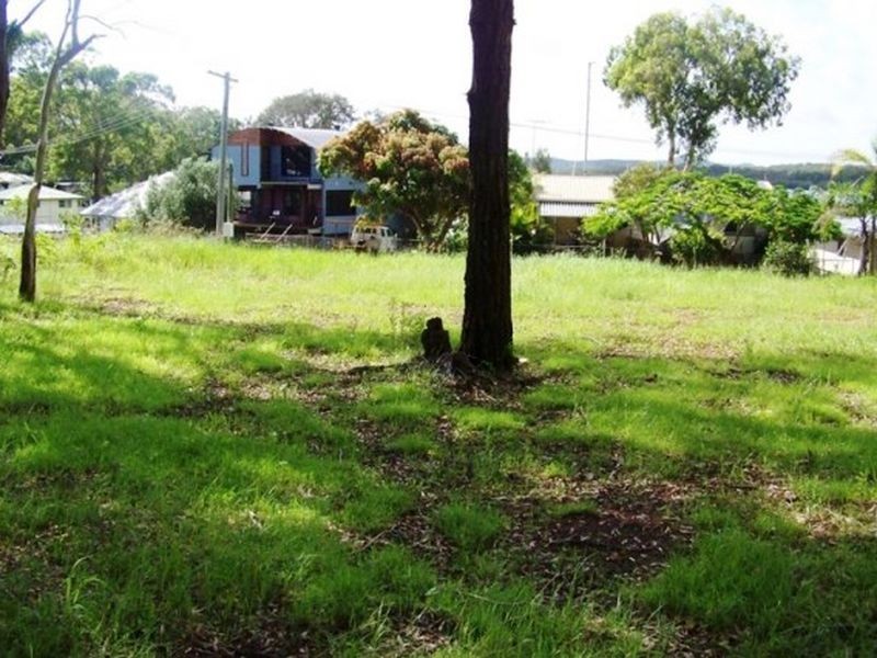 23 Lucas Drive, Lamb Island QLD 4184