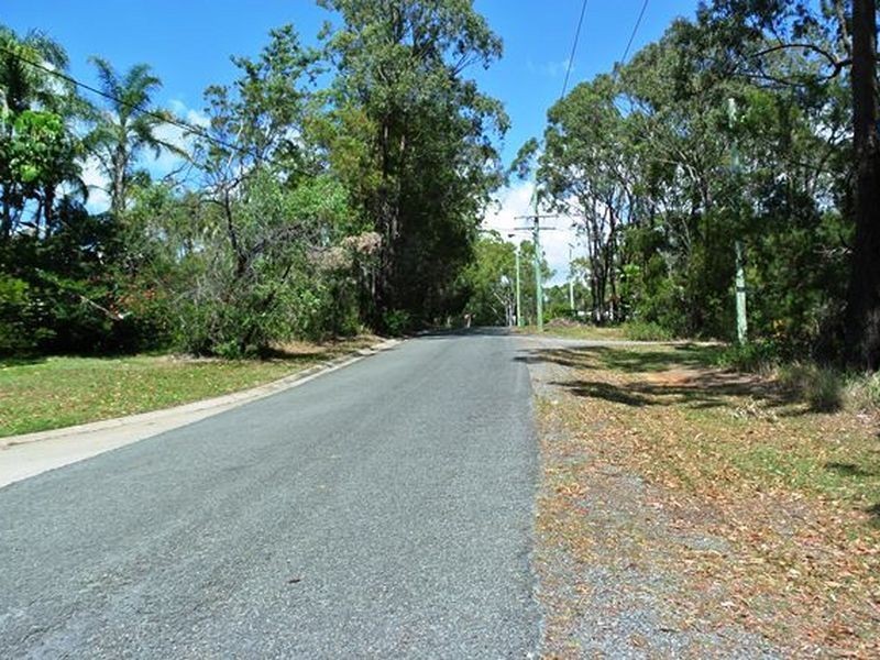 11 Eastern Road, Macleay Island QLD 4184