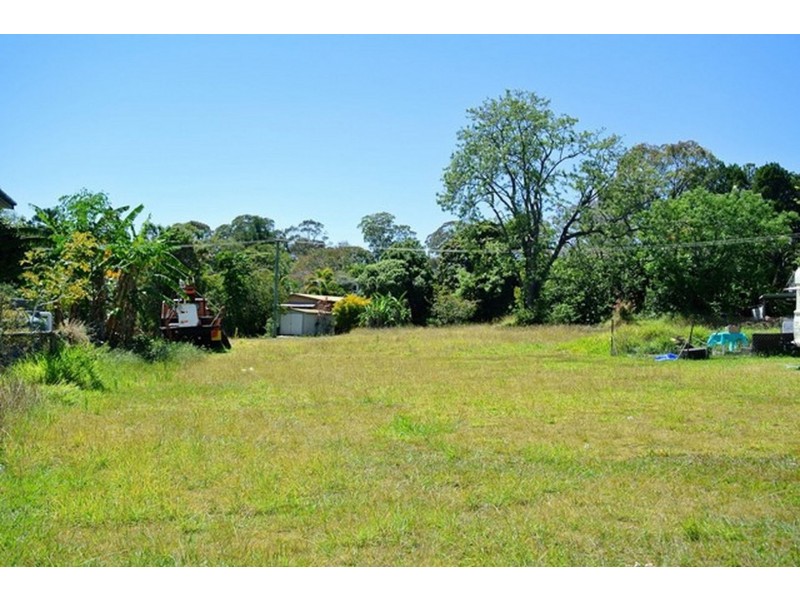 10 Betty Street, Macleay Island QLD 4184