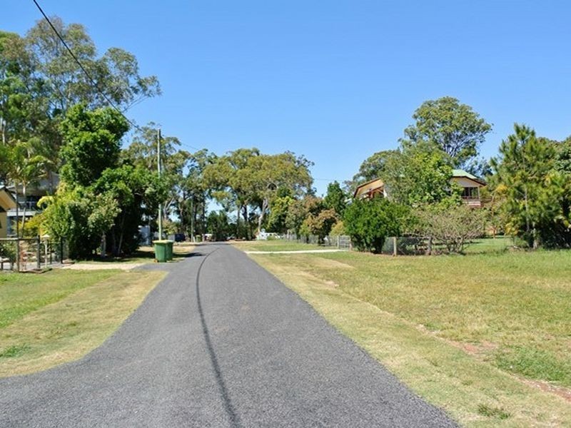 10 Betty Street, Macleay Island QLD 4184