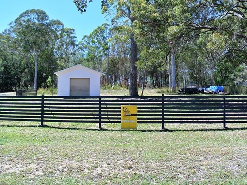 2 Kunara Street, Macleay Island QLD 4184