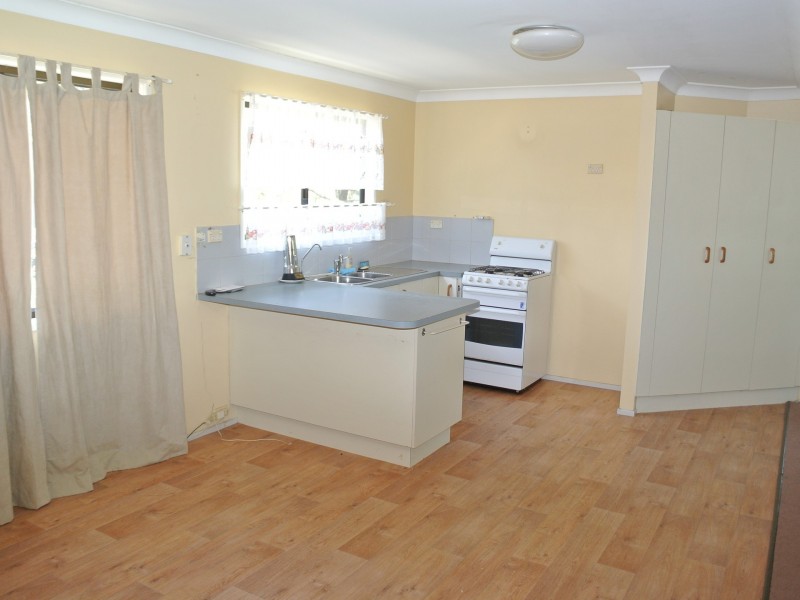 10 Keith Street, Macleay Island QLD 4184