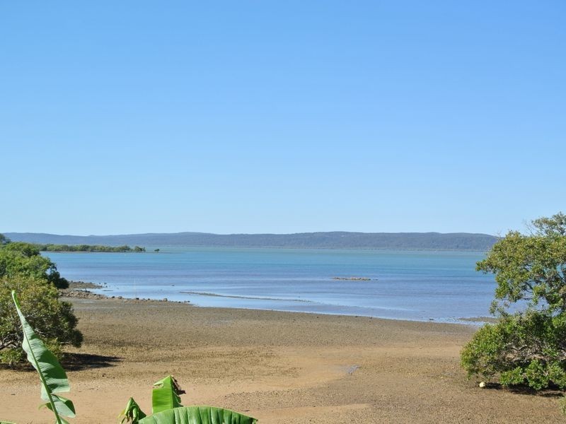32 Koonwarra Pde, Macleay Island QLD 4184