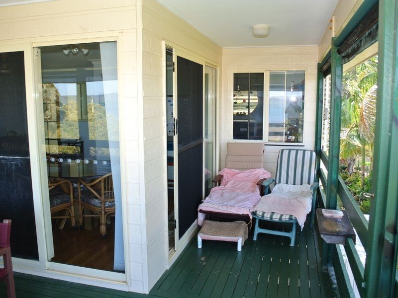 32 Koonwarra Pde, Macleay Island QLD 4184