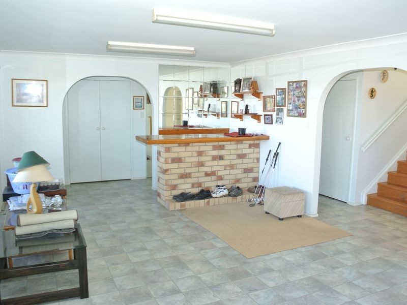 32 Koonwarra Pde, Macleay Island QLD 4184
