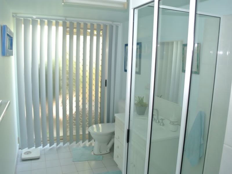 32 Koonwarra Pde, Macleay Island QLD 4184