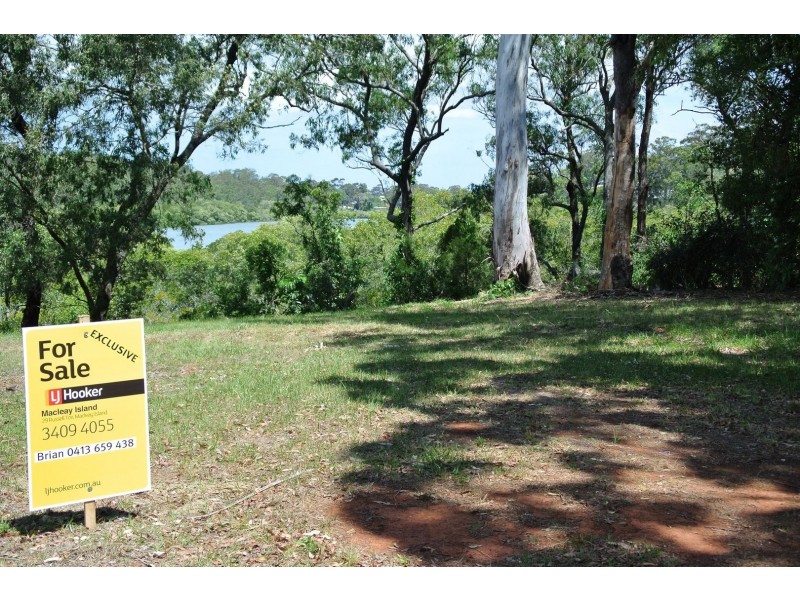 2 Cotton Tree Avenue, Macleay Island QLD 4184