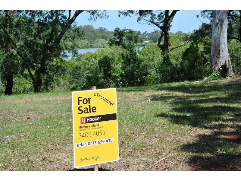 2 Cotton Tree Avenue, Macleay Island QLD 4184