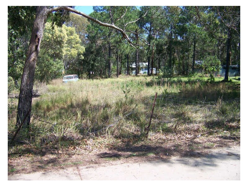 165-167 High Central Road, Macleay Island QLD 4184