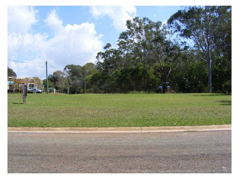 13 Donald Street, Macleay Island QLD 4184