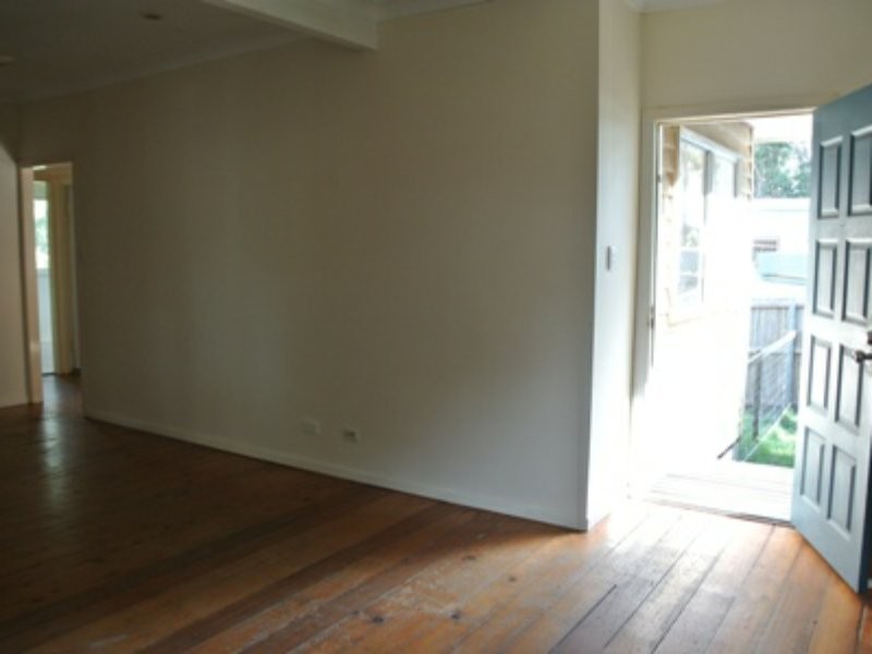 22 Tingara St, Macleay Island QLD 4184