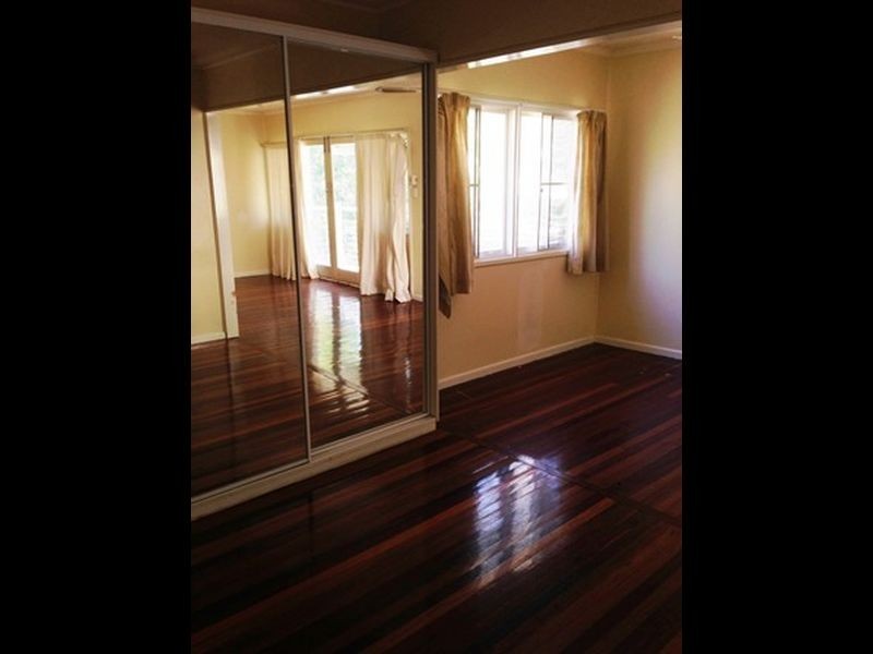 8 Jane, Macleay Island QLD 4184