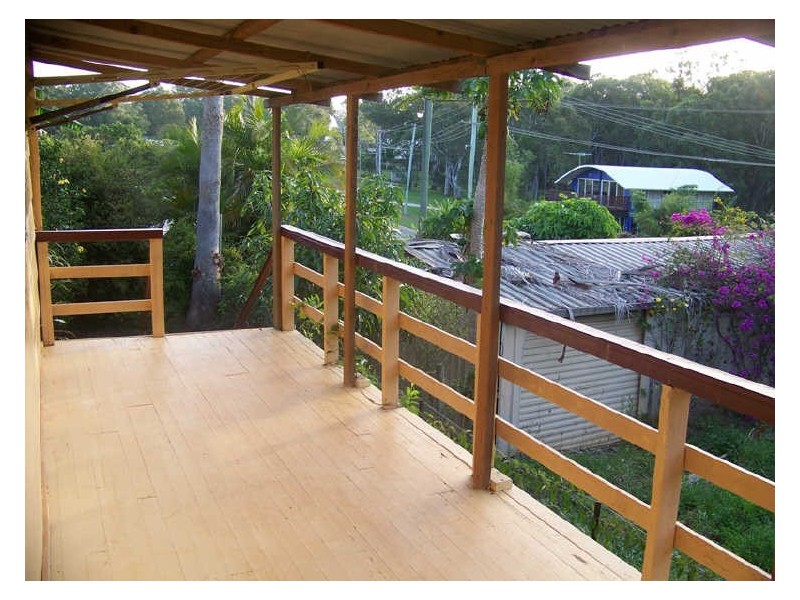 3 Resthaven Drive, Lamb Island QLD 4184
