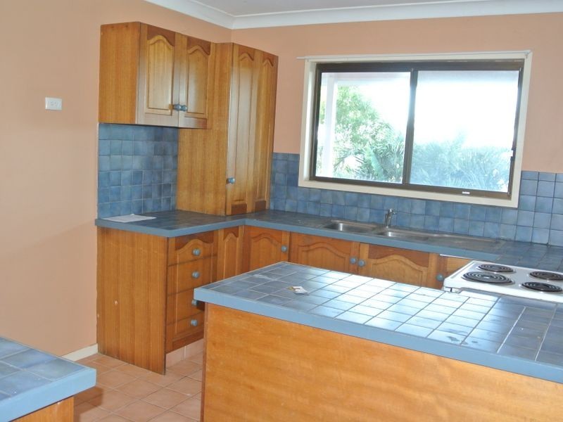 32 Coorong, Macleay Island QLD 4184