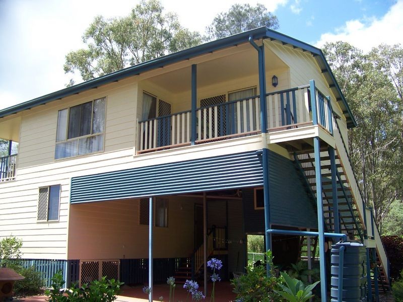 192 Lucas Drive, Lamb Island QLD 4184