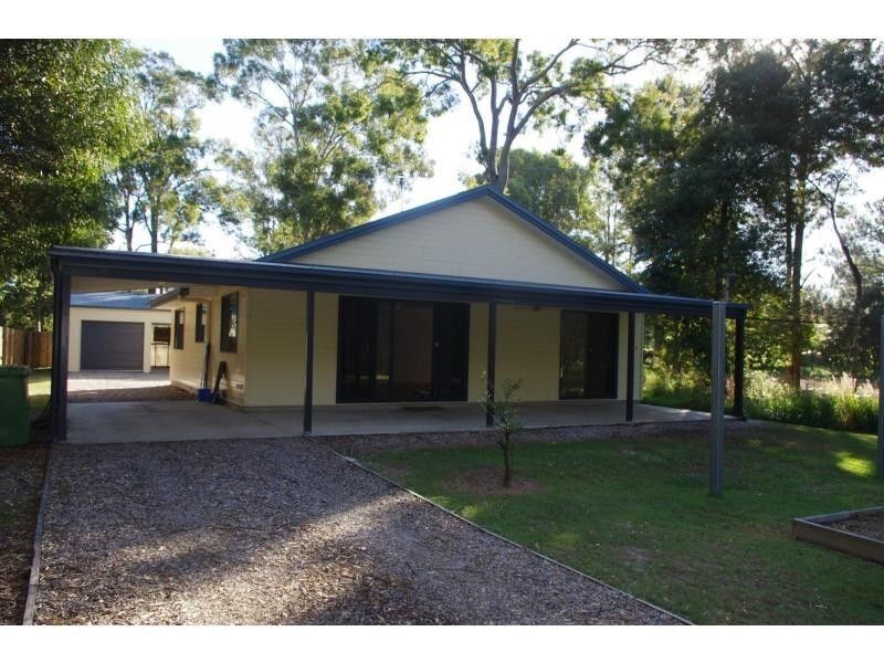 15 Kevin, Macleay Island QLD 4184