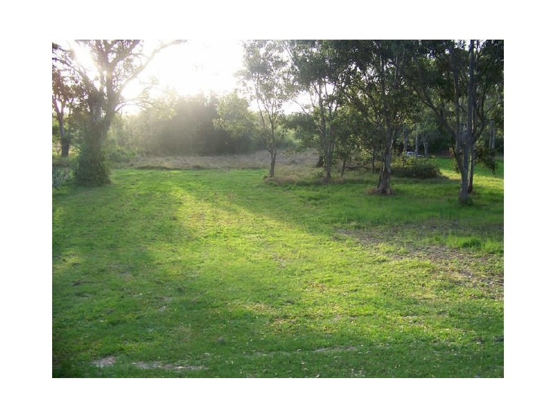 176 Lucas Drive, Lamb Island QLD 4184