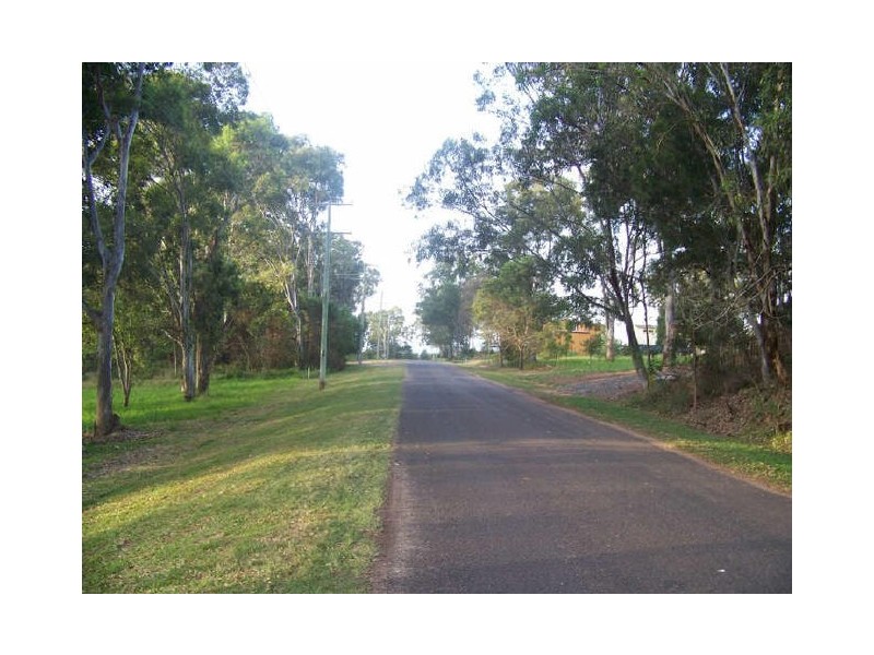 176 Lucas Drive, Lamb Island QLD 4184