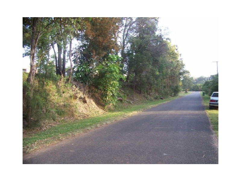 176 Lucas Drive, Lamb Island QLD 4184