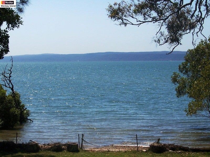 37 Jan Street, Macleay Island QLD 4184