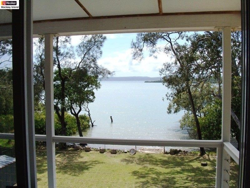 37 Jan Street, Macleay Island QLD 4184
