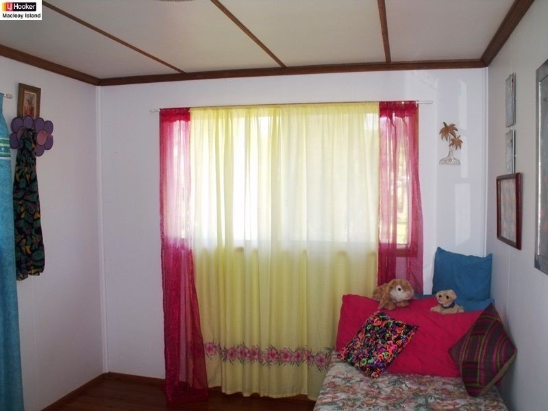 37 Jan Street, Macleay Island QLD 4184