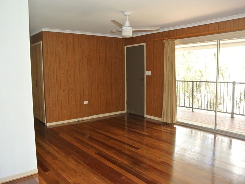 26 Southsea Tce, Macleay Island QLD 4184