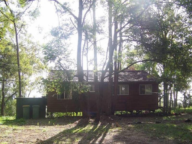 31 Lucas Drive, Lamb Island QLD 4184