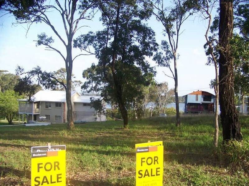 31 Lucas Drive, Lamb Island QLD 4184
