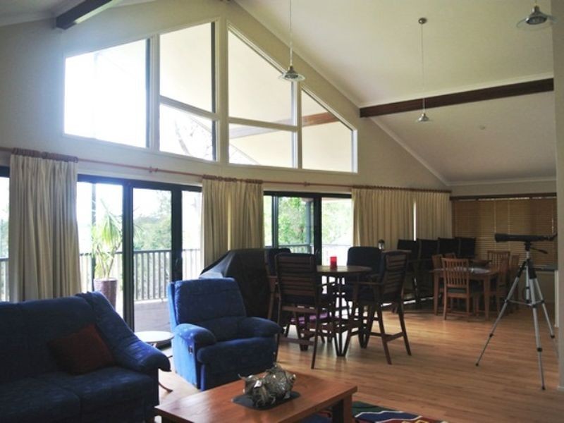 54 Beelong Street, Macleay Island QLD 4184
