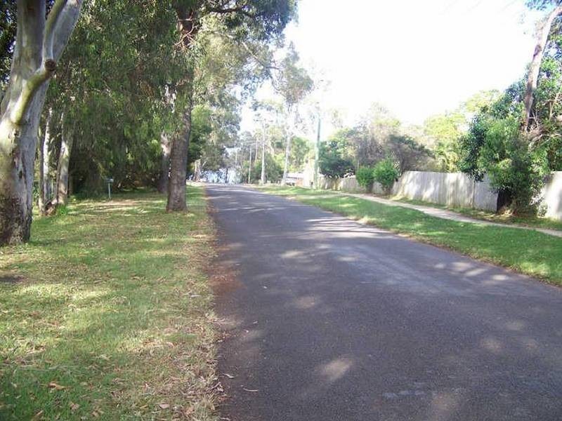 19 Lucas Drive, Lamb Island QLD 4184