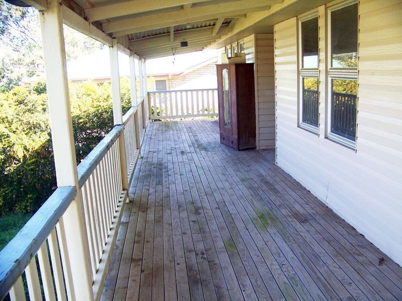 5 Coorong St, Macleay Island QLD 4184