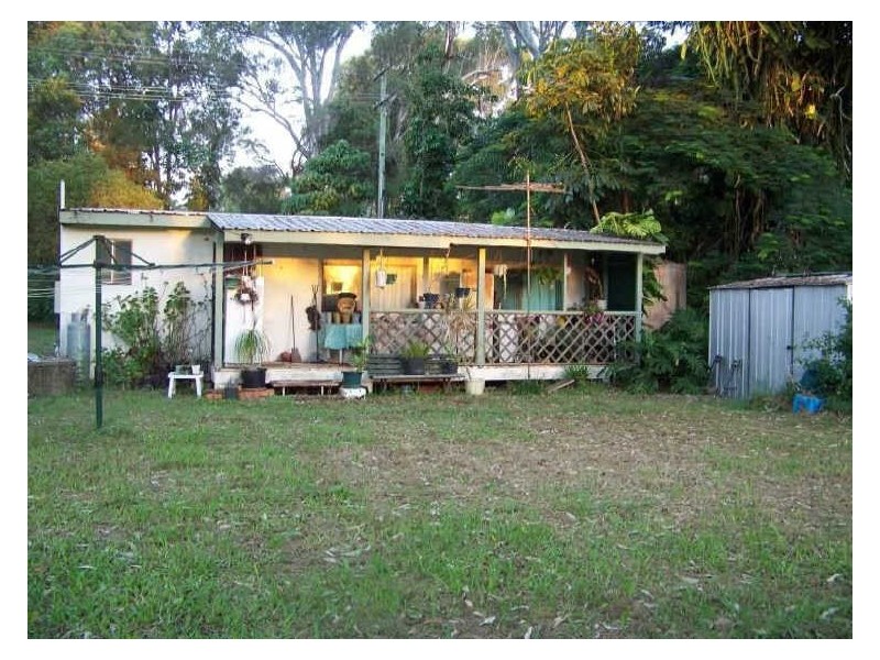 174 Lucas Drive, Lamb Island QLD 4184