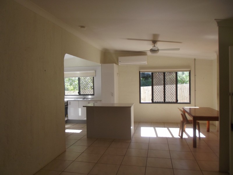 174 Lucas Drive, Lamb Island QLD 4184