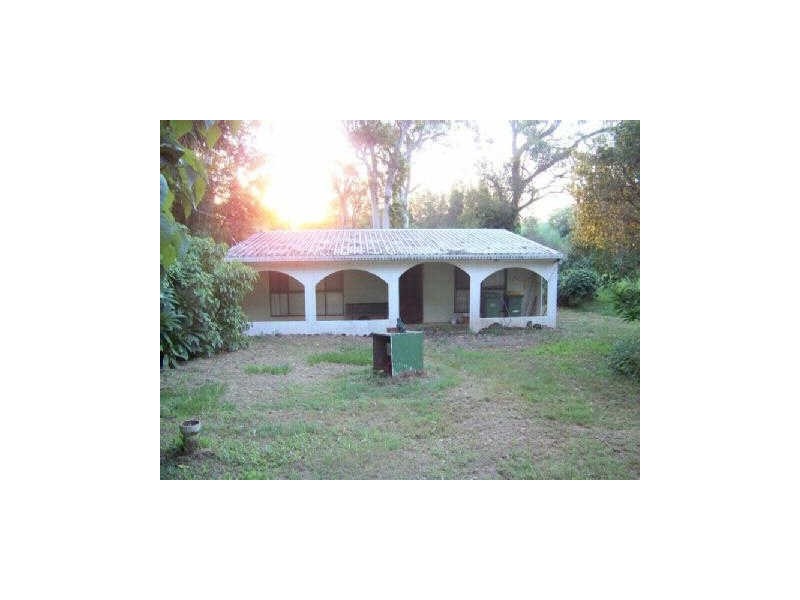 174 Lucas Drive, Lamb Island QLD 4184